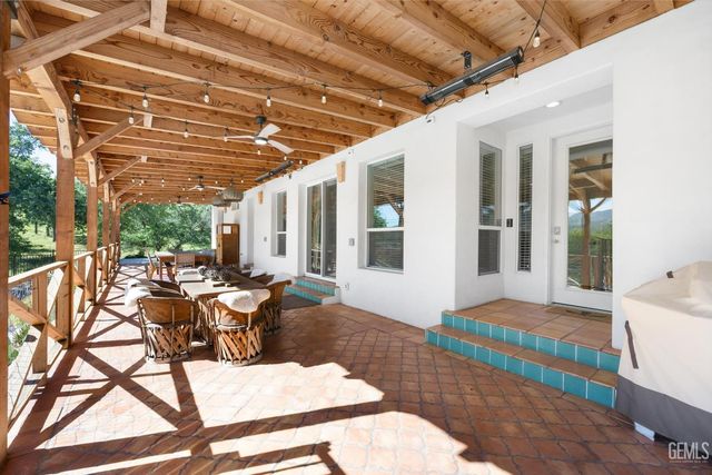 29477 Cassie Court, Keene, CA 93531