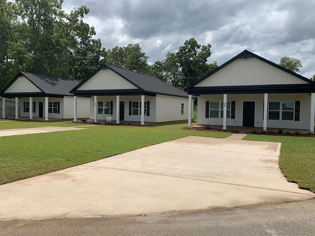 50, 54, 58 6th St, Midland City, AL 36350