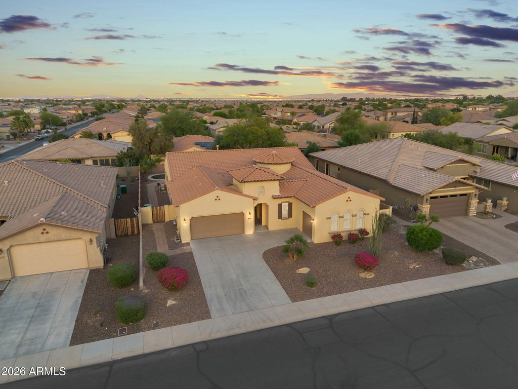 5413 N 194TH Drive, Litchfield Park, AZ 85340 — photo 2
