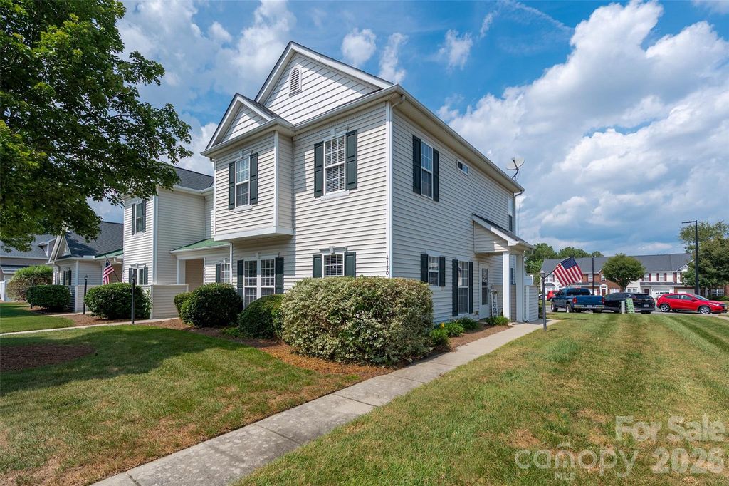 4150 Center Place Drive, Harrisburg, NC 28075