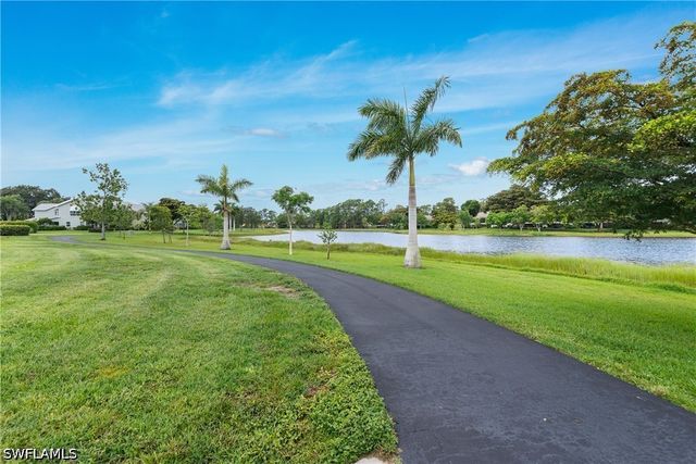 163 Bristol LN B 201, Naples, FL 34112
