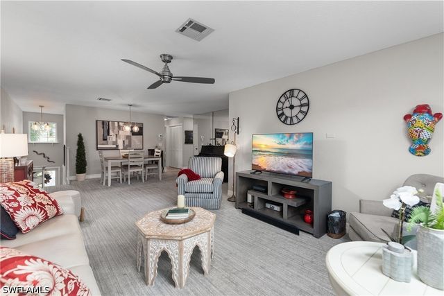 163 Bristol LN B 201, Naples, FL 34112