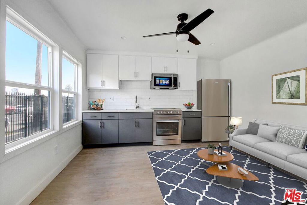 Image 5 of property listing at 161 S Burlington Avenue, Los Angeles, CA 90057