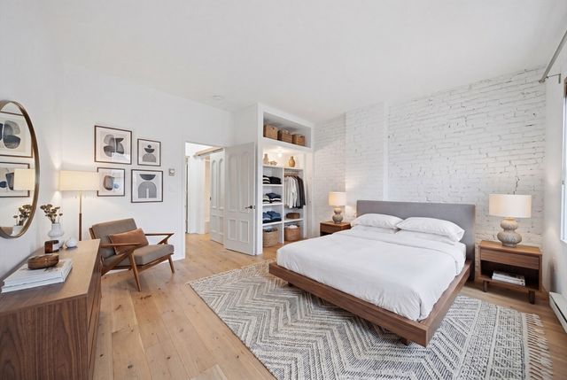 28 Medford St, Chelsea, MA 02150