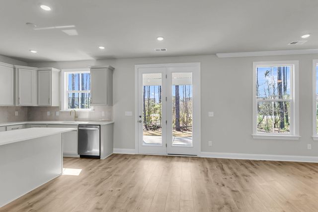 743 Maynard Lane, Summerville, SC 29486