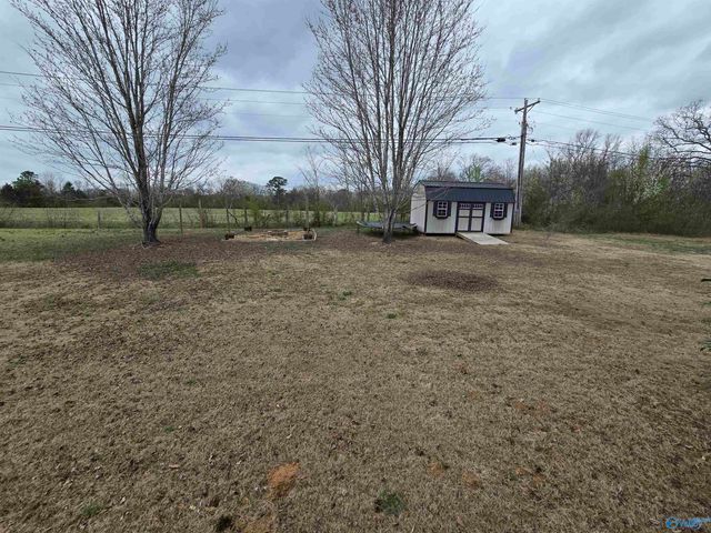 96 Cherokee Road, Scottsboro, AL 35769