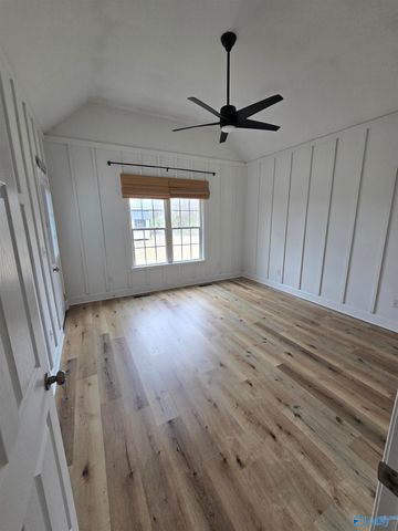 96 Cherokee Road, Scottsboro, AL 35769