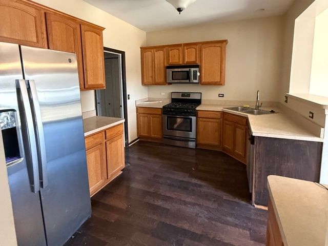 286 Wolverine Drive, Oswego, IL 60543