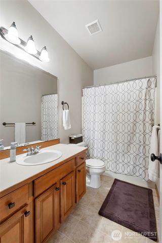 1002 Ross Avenue NW, Orting, WA 98360