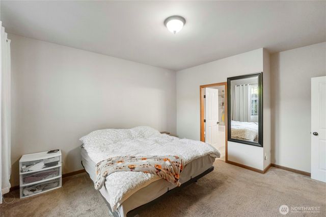 1002 Ross Avenue NW, Orting, WA 98360