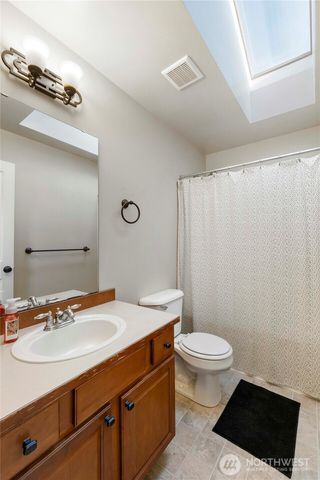 1002 Ross Avenue NW, Orting, WA 98360