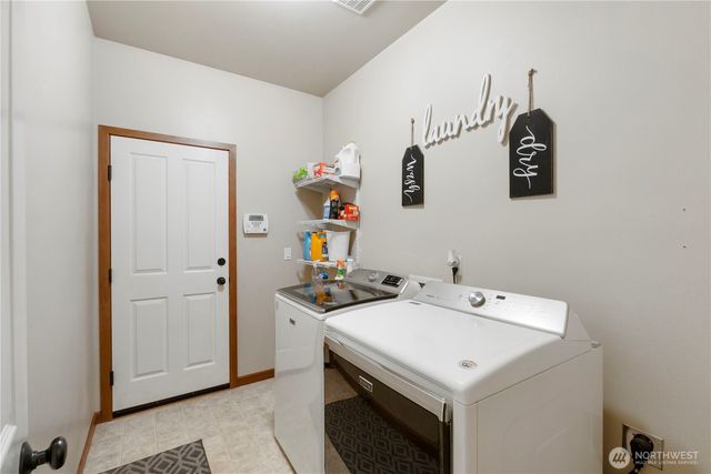 1002 Ross Avenue NW, Orting, WA 98360