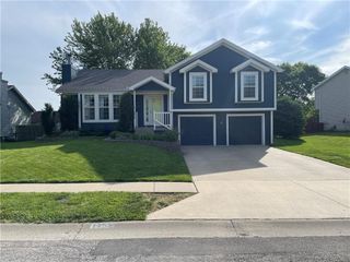 1752 RAY Street, Liberty, MO 64068