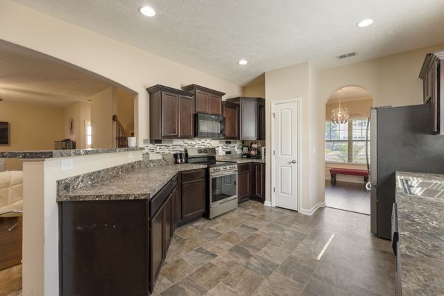 1431 Halverson Dr, Murfreesboro, TN 37128