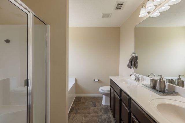 1431 Halverson Dr, Murfreesboro, TN 37128