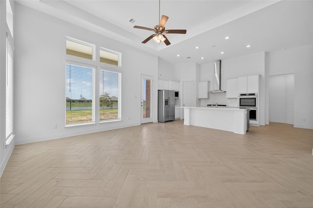 2919 Golden Isle Drive, Texas City, TX 77568