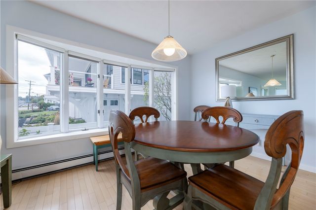 73 Conanicus Avenue 4, Jamestown, RI 02835