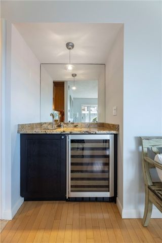 73 Conanicus Avenue 4, Jamestown, RI 02835