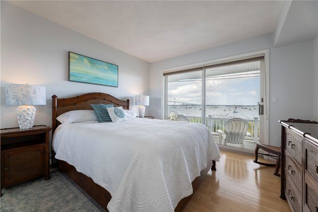 73 Conanicus Avenue 4, Jamestown, RI 02835