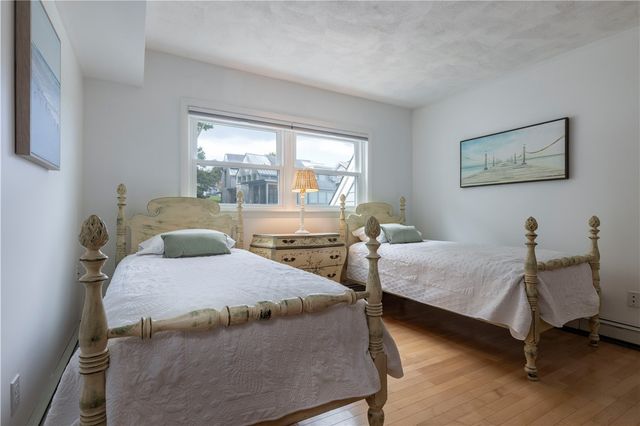 73 Conanicus Avenue 4, Jamestown, RI 02835