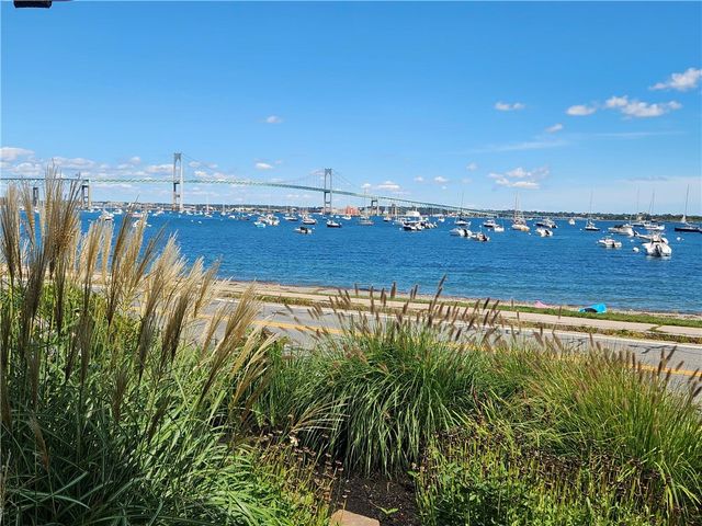 73 Conanicus Avenue 4, Jamestown, RI 02835