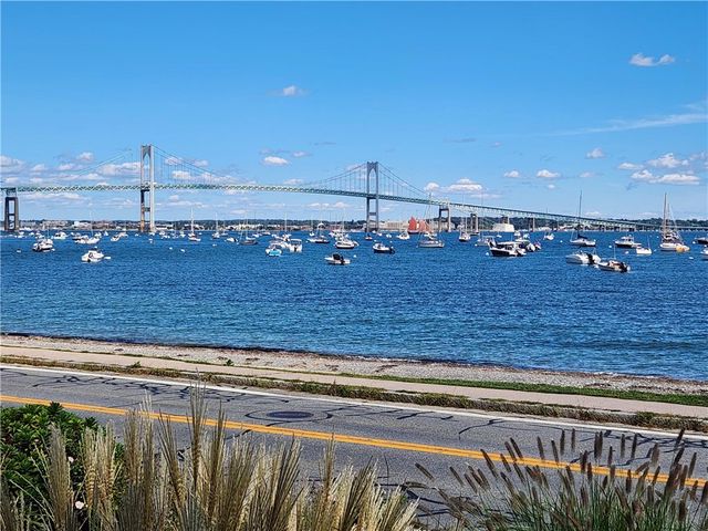 73 Conanicus Avenue 4, Jamestown, RI 02835