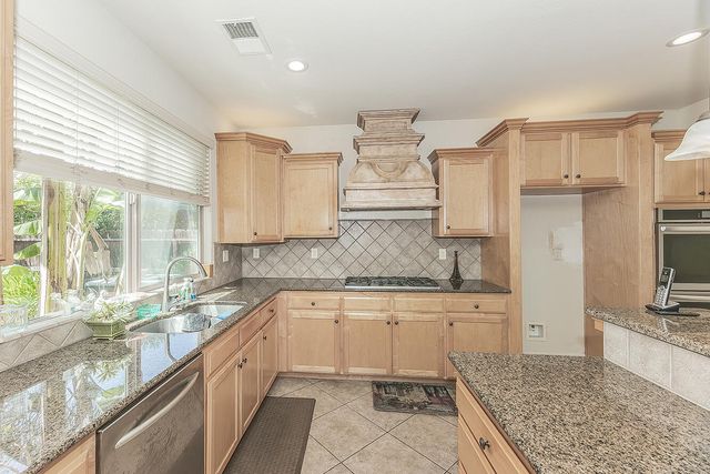 11345 N Via Montessori Drive, Fresno, CA 93730