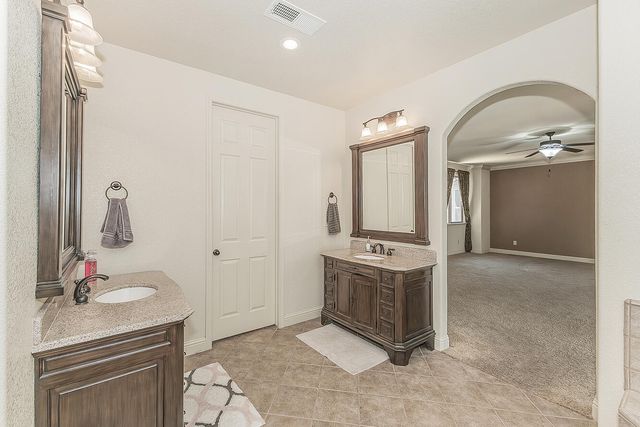 11345 N Via Montessori Drive, Fresno, CA 93730