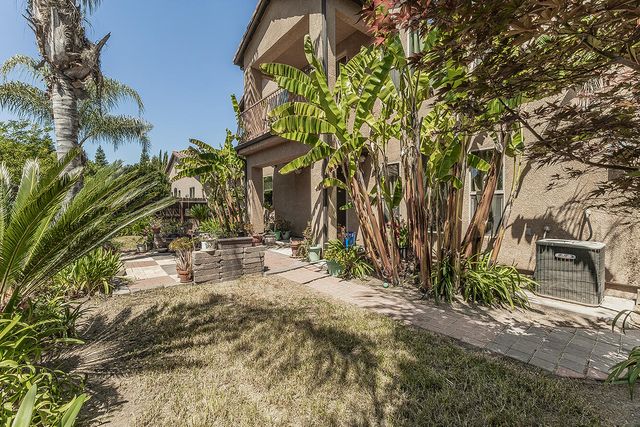 11345 N Via Montessori Drive, Fresno, CA 93730