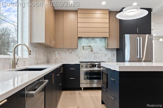 1101 Donald Avenue, Royal Oak, MI 48073