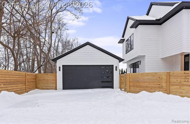 1101 Donald Avenue, Royal Oak, MI 48073