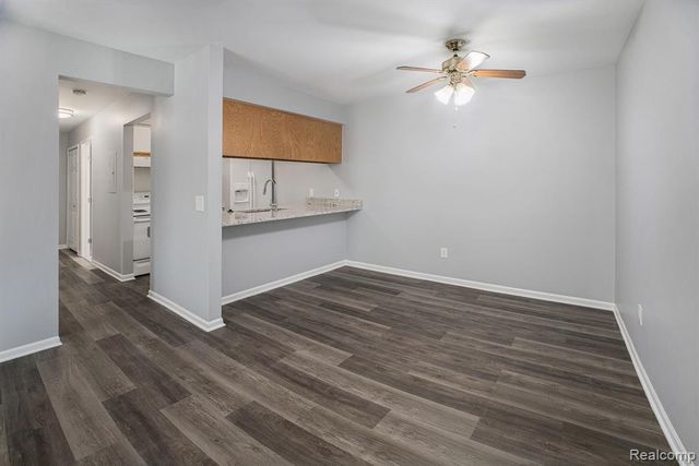 15054 Riverside Drive, Sterling Heights, MI 48313