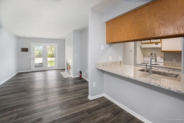 15054 Riverside Drive, Sterling Heights, MI 48313