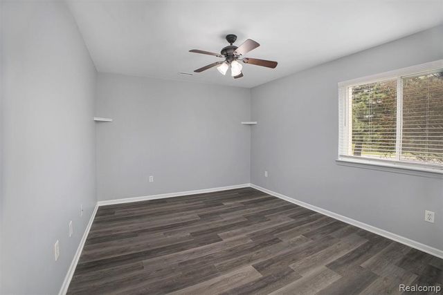 15054 Riverside Drive, Sterling Heights, MI 48313