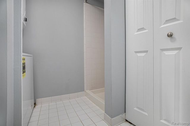 15054 Riverside Drive, Sterling Heights, MI 48313