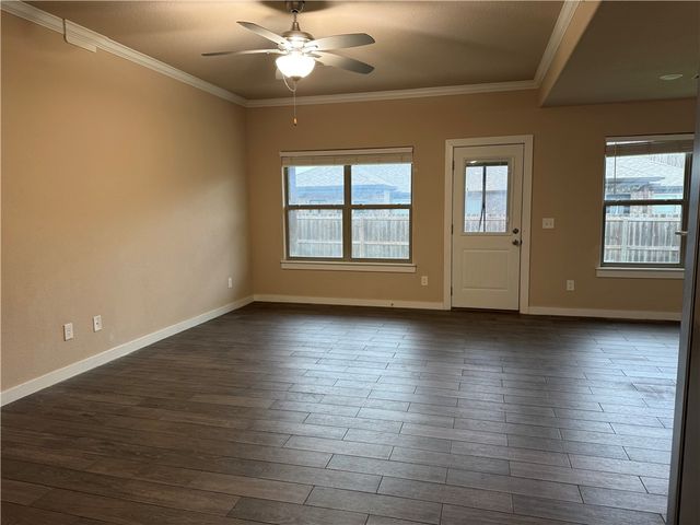 522 Vee Street, Centerton, AR 72719