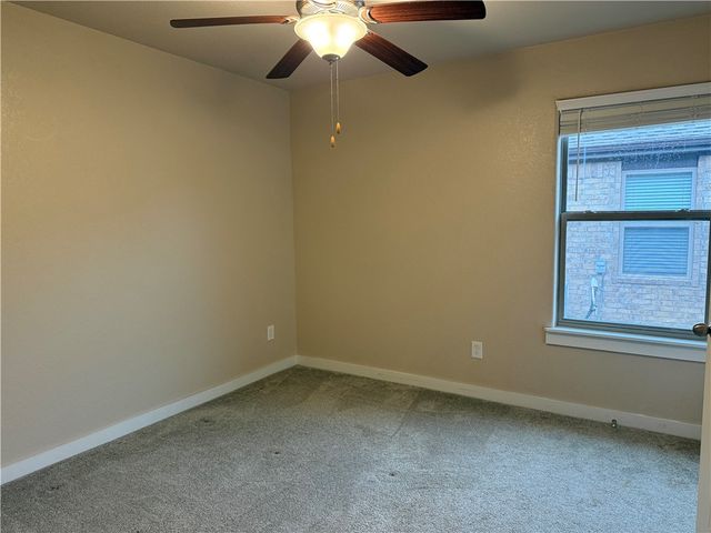 522 Vee Street, Centerton, AR 72719