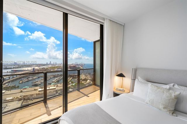 398 NE 5th St 1809, Miami, FL 33132