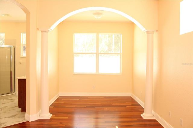 7803 33RD STREET E, Sarasota, FL 34243