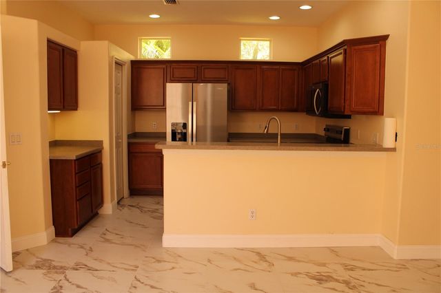 7803 33RD STREET E, Sarasota, FL 34243