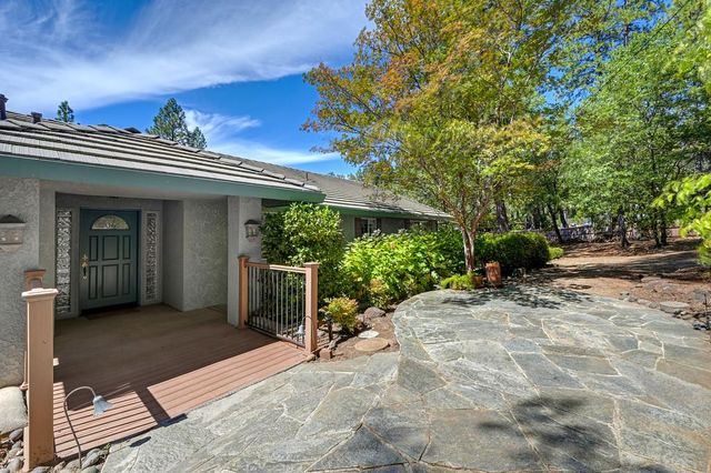 18135 Quail Mountain Ct, Applegate, CA 95703