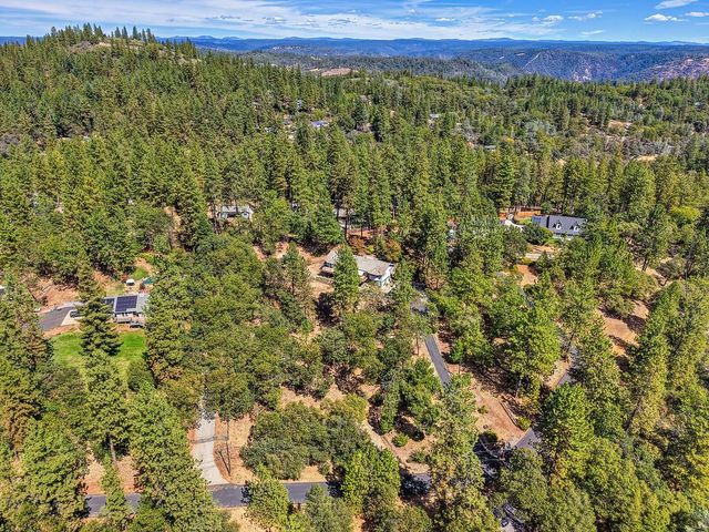 18135 Quail Mountain Ct, Applegate, CA 95703