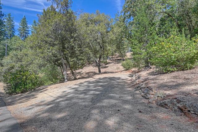 18135 Quail Mountain Ct, Applegate, CA 95703