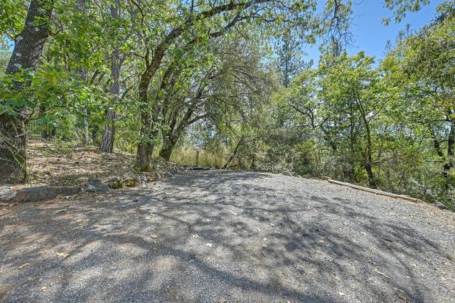 18135 Quail Mountain Ct, Applegate, CA 95703