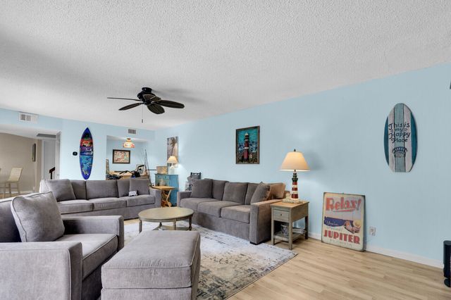 1420 OCEAN Way 7D, Jupiter, FL 33477