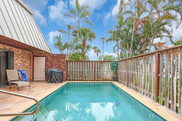 1420 OCEAN Way 7D, Jupiter, FL 33477