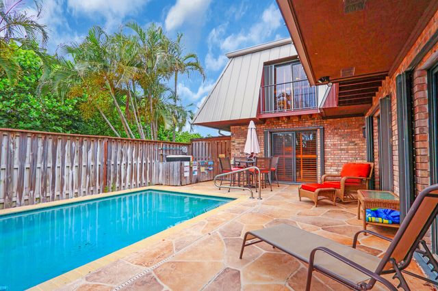 1420 OCEAN Way 7D, Jupiter, FL 33477
