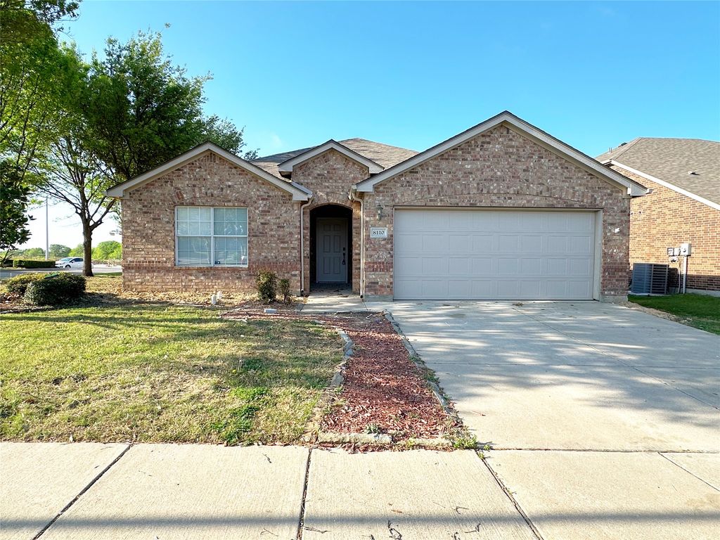8110 Toltec Court, Arlington, TX 76002