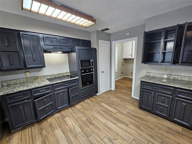 7001 Shannon Road, Mesquite, TX 75181