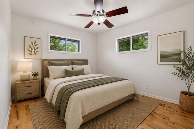 104 N Willis ST, Lampasas, TX 76550